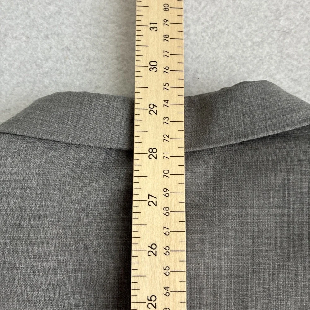 Jos. A Bank 1905 Men's Gray Plaid Wool Blazer Slim Fit 44S Sport Coat Jacket